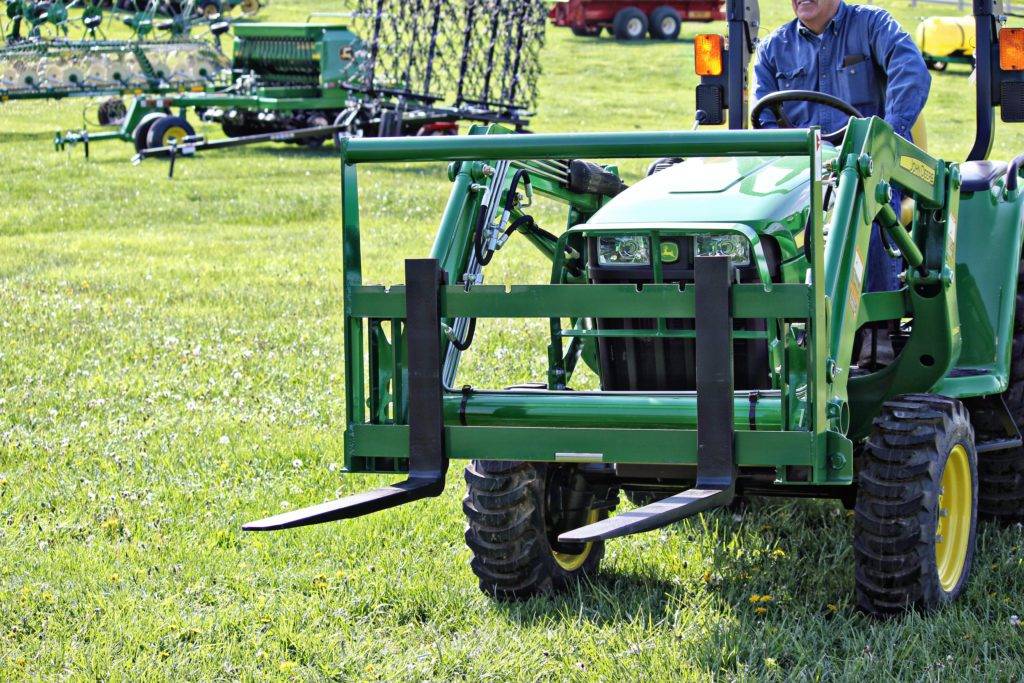 sub compact pallet fork